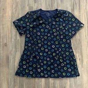 Infinity scrub top